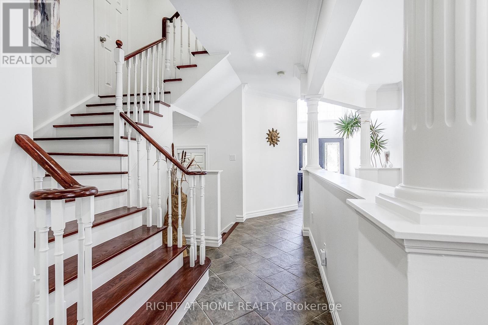481 Heath Street, Oakville, Ontario  L6H 6N8 - Photo 8 - W13433390