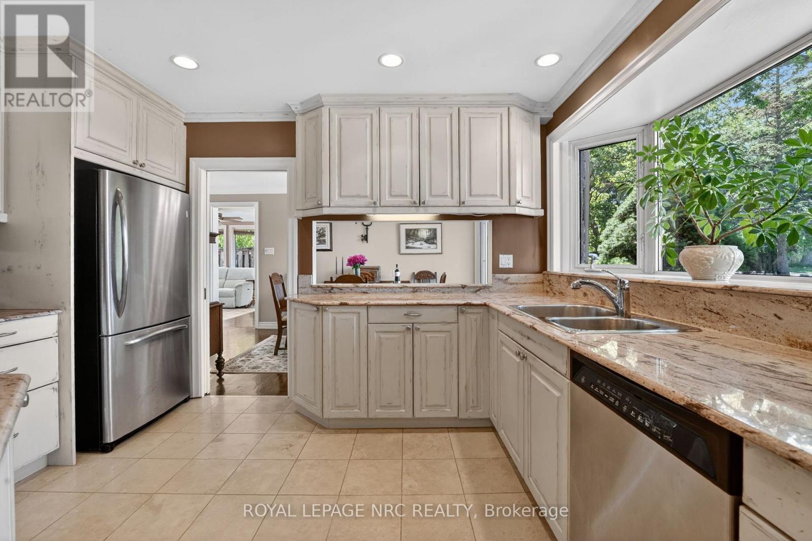 2158 Fowler Lane, Mississauga, Ontario  L5K 1B8 - Photo 8 - W13433456