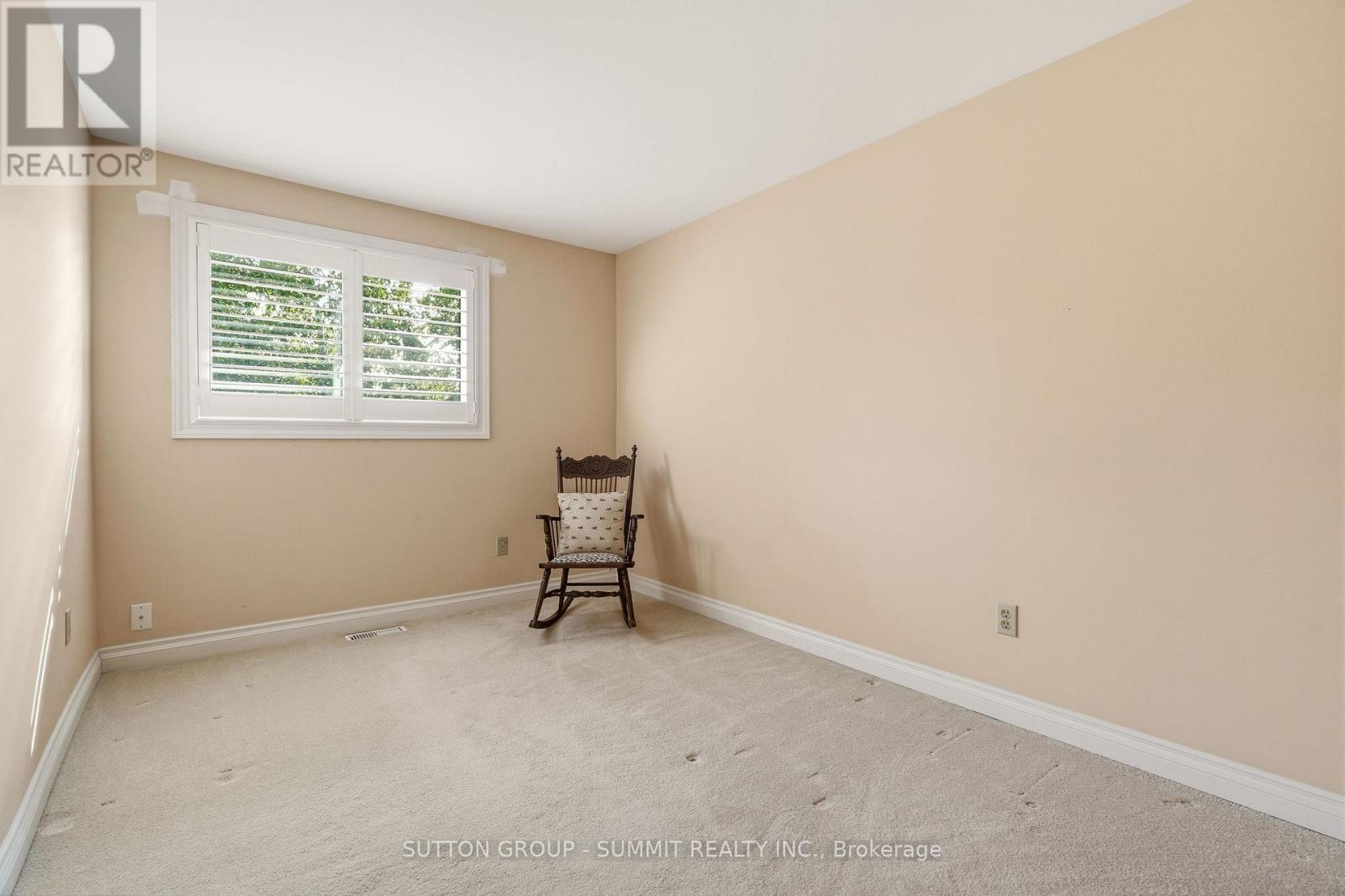 570 Forestwood Crescent, Burlington, Ontario  L7L 4K3 - Photo 15 - W13433486