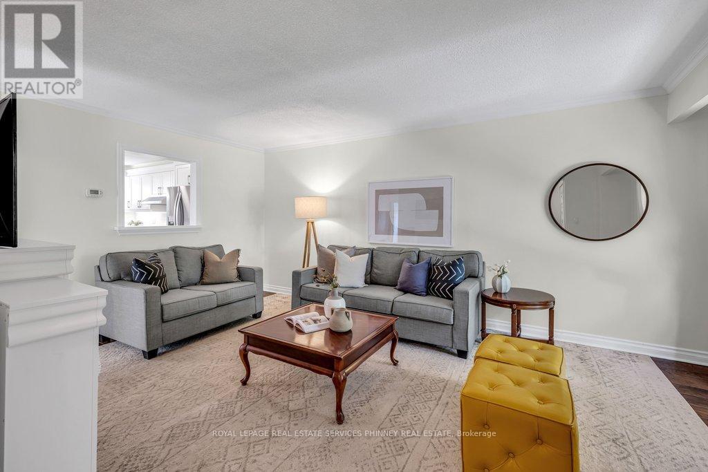 2527 MAINROYAL STREET, Mississauga, Ontario