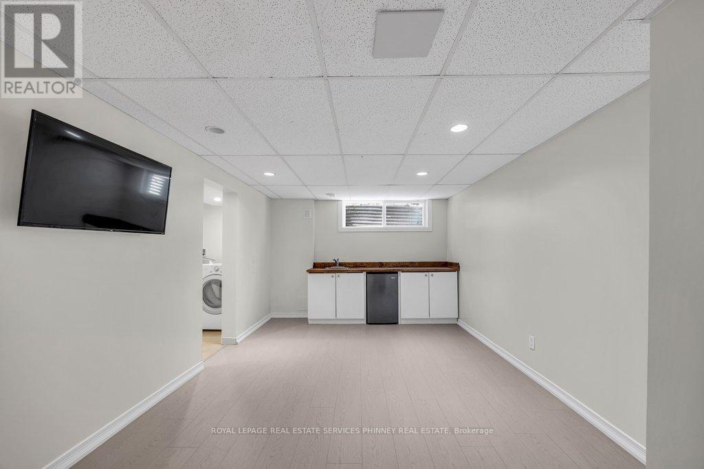 2527 Mainroyal Street, Mississauga, Ontario  L5L 1E1 - Photo 23 - W13433518