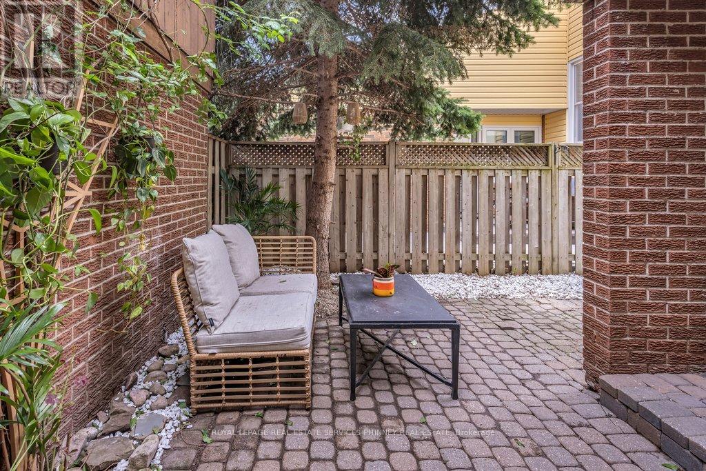2527 Mainroyal Street, Mississauga, Ontario  L5L 1E1 - Photo 25 - W13433518