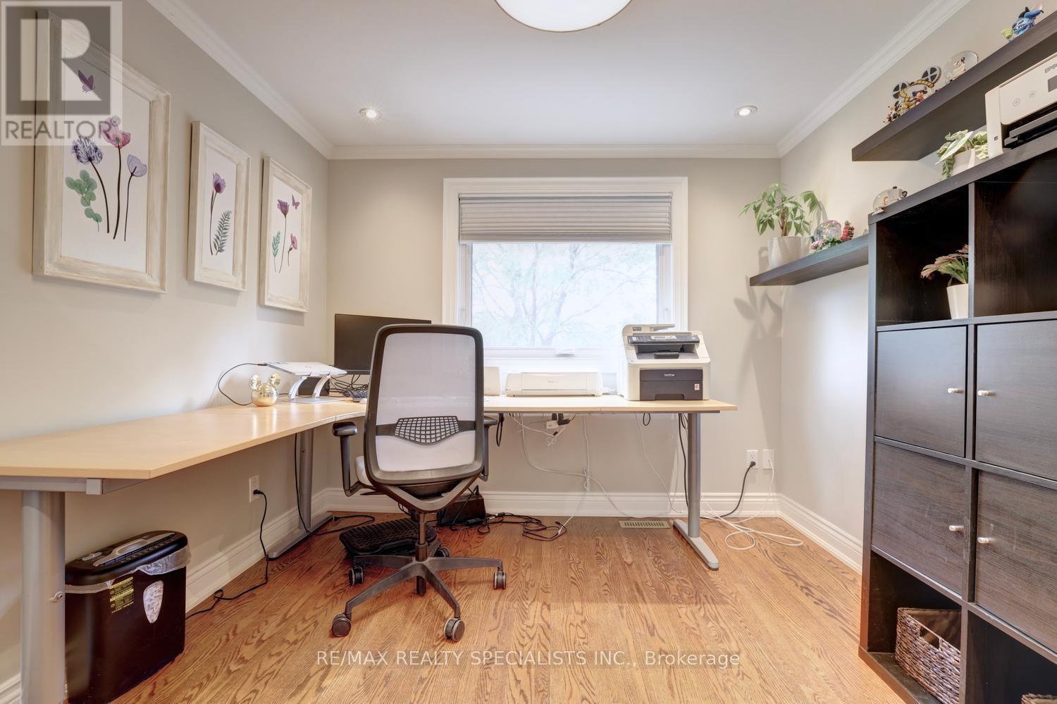 2423 Woking Crescent, Mississauga, Ontario  L5K 1Z5 - Photo 25 - W13433522