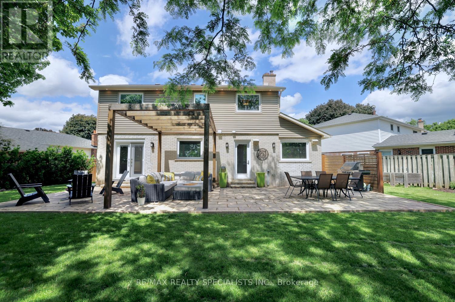 2423 Woking Crescent, Mississauga, Ontario  L5K 1Z5 - Photo 36 - W13433522