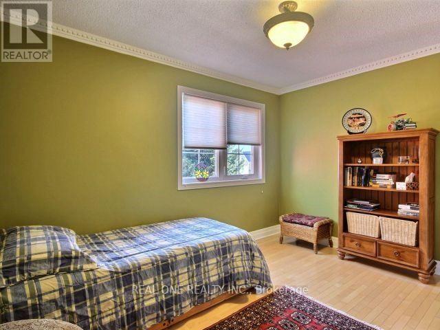5708 Greensboro Drive, Mississauga, Ontario  L5M 5T7 - Photo 12 - W13433624