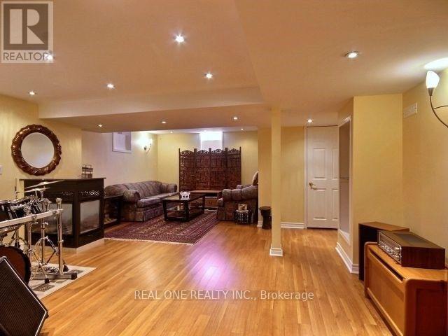 5708 Greensboro Drive, Mississauga, Ontario  L5M 5T7 - Photo 19 - W13433624