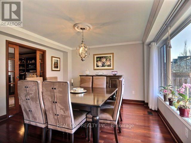 5708 Greensboro Drive, Mississauga, Ontario  L5M 5T7 - Photo 7 - W13433624