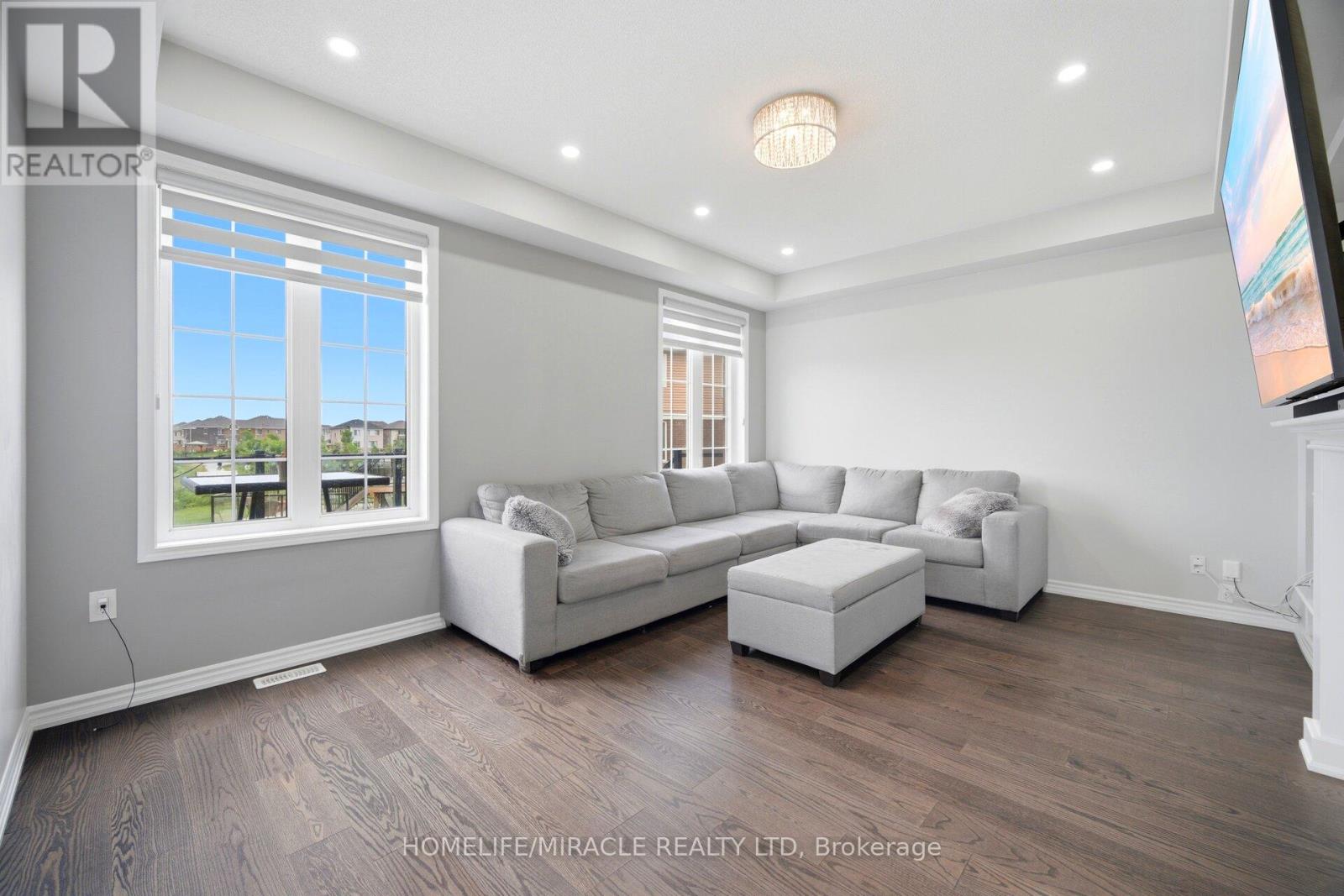 94 Mincing Trail, Brampton, Ontario  L7A 4S9 - Photo 11 - W13433660