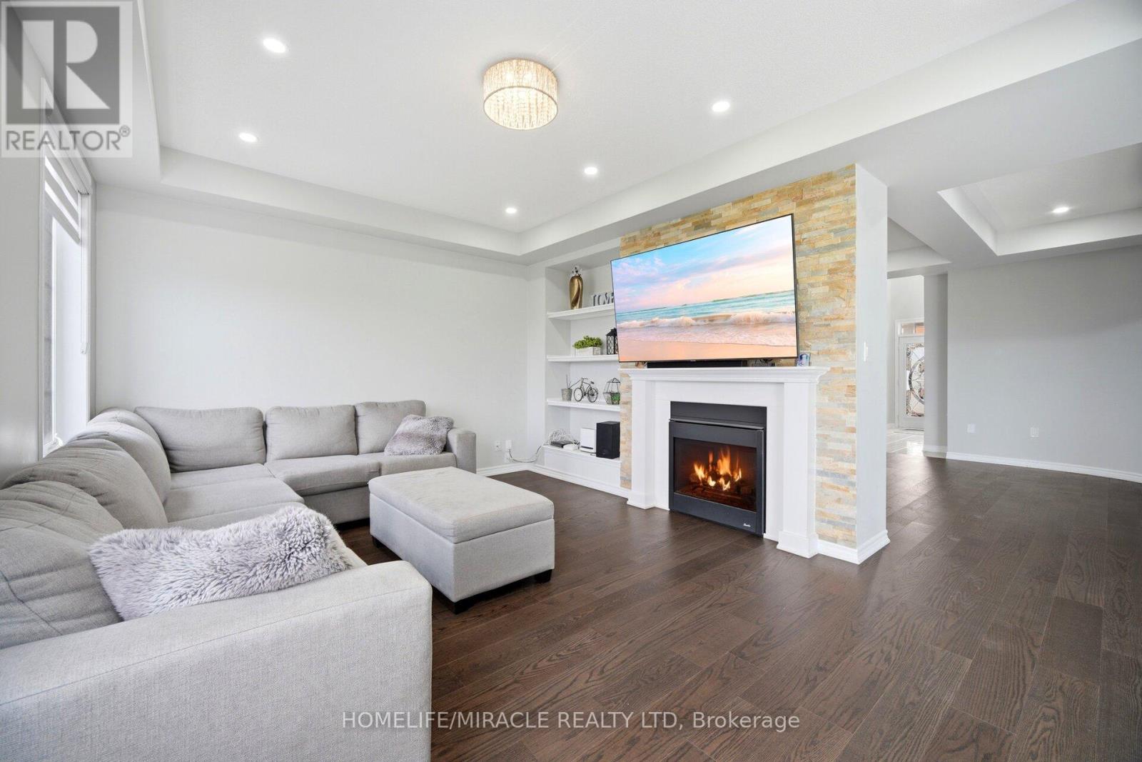 94 Mincing Trail, Brampton, Ontario  L7A 4S9 - Photo 12 - W13433660