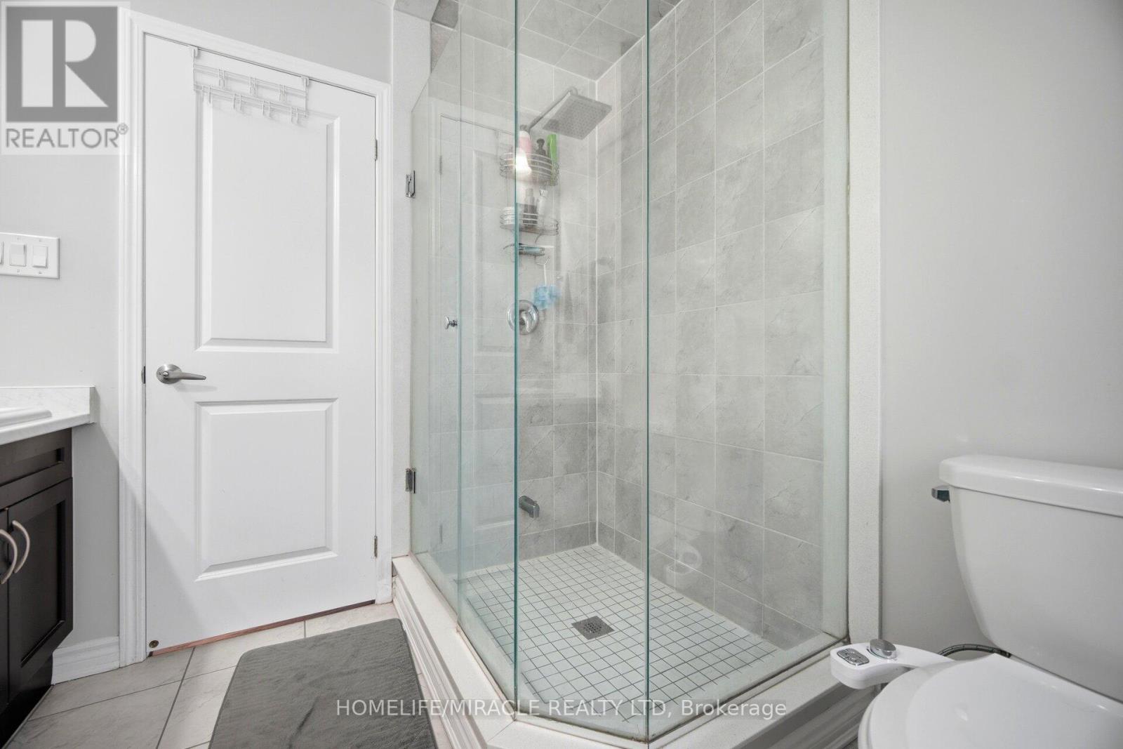 94 Mincing Trail, Brampton, Ontario  L7A 4S9 - Photo 18 - W13433660