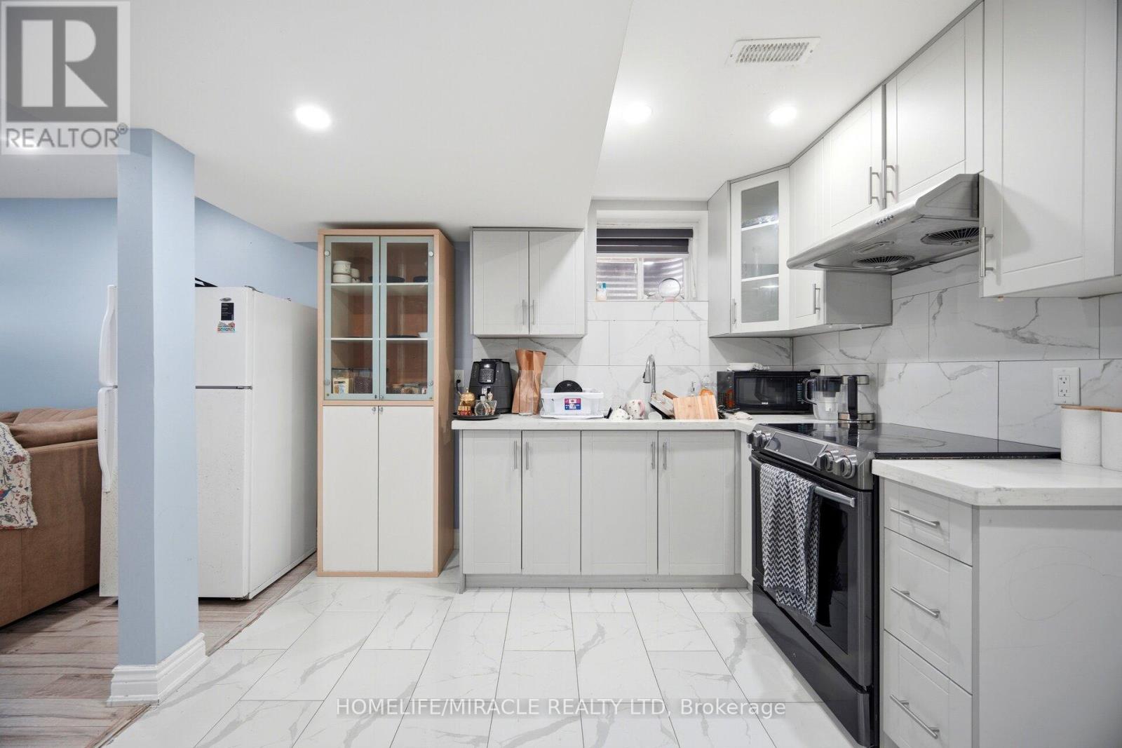 94 Mincing Trail, Brampton, Ontario  L7A 4S9 - Photo 27 - W13433660