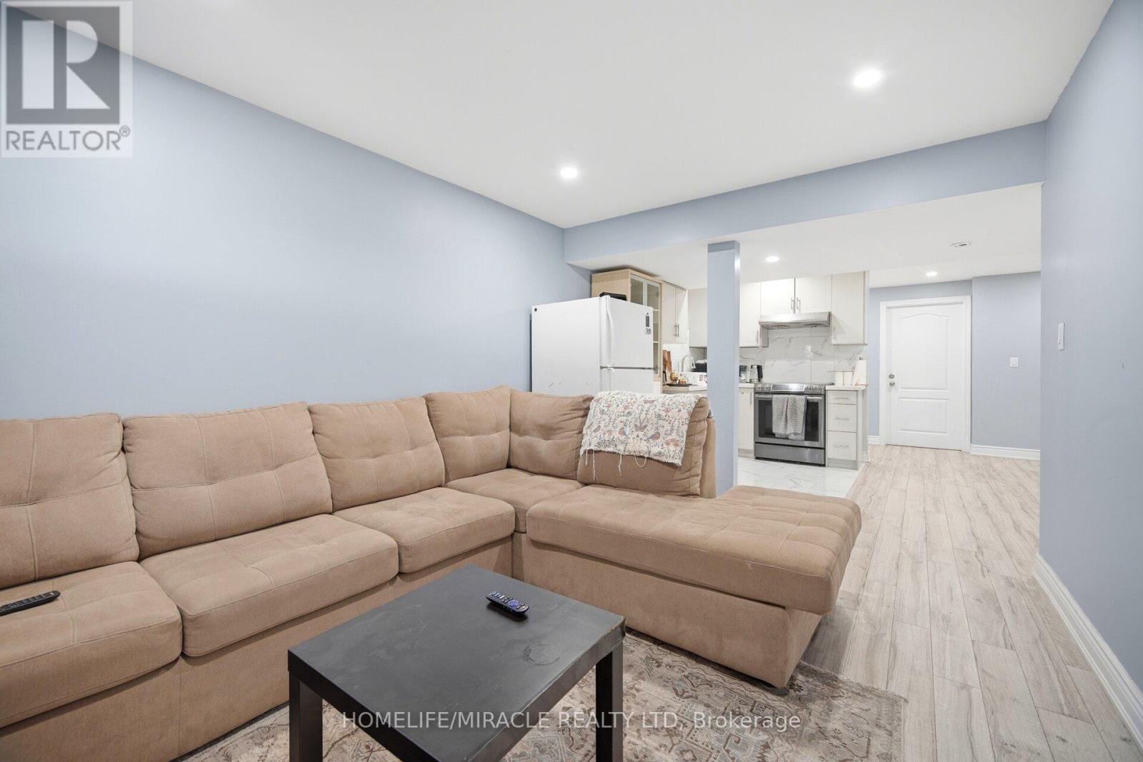 94 Mincing Trail, Brampton, Ontario  L7A 4S9 - Photo 29 - W13433660