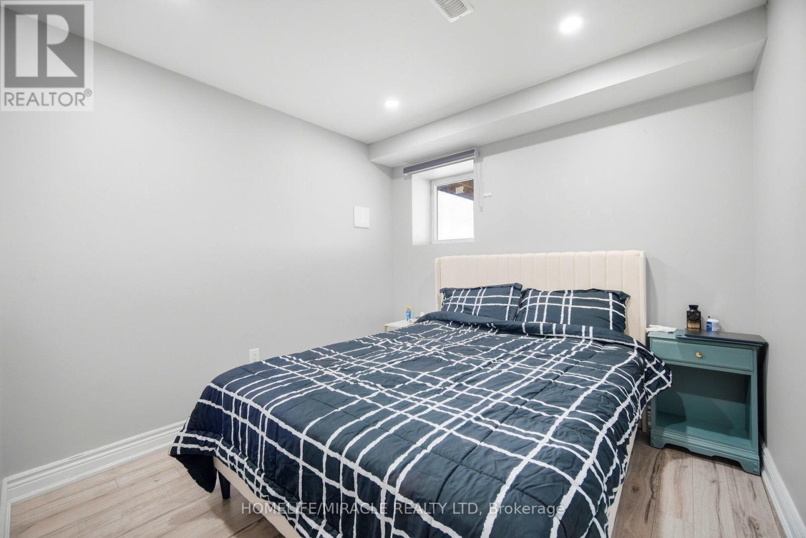 94 Mincing Trail, Brampton, Ontario  L7A 4S9 - Photo 30 - W13433660