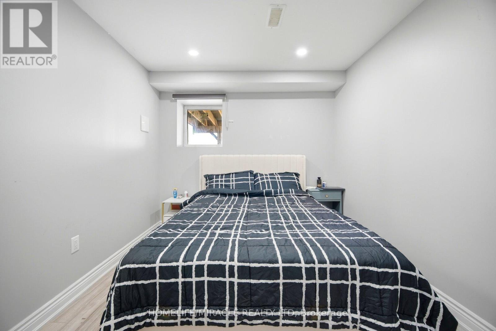 94 Mincing Trail, Brampton, Ontario  L7A 4S9 - Photo 31 - W13433660