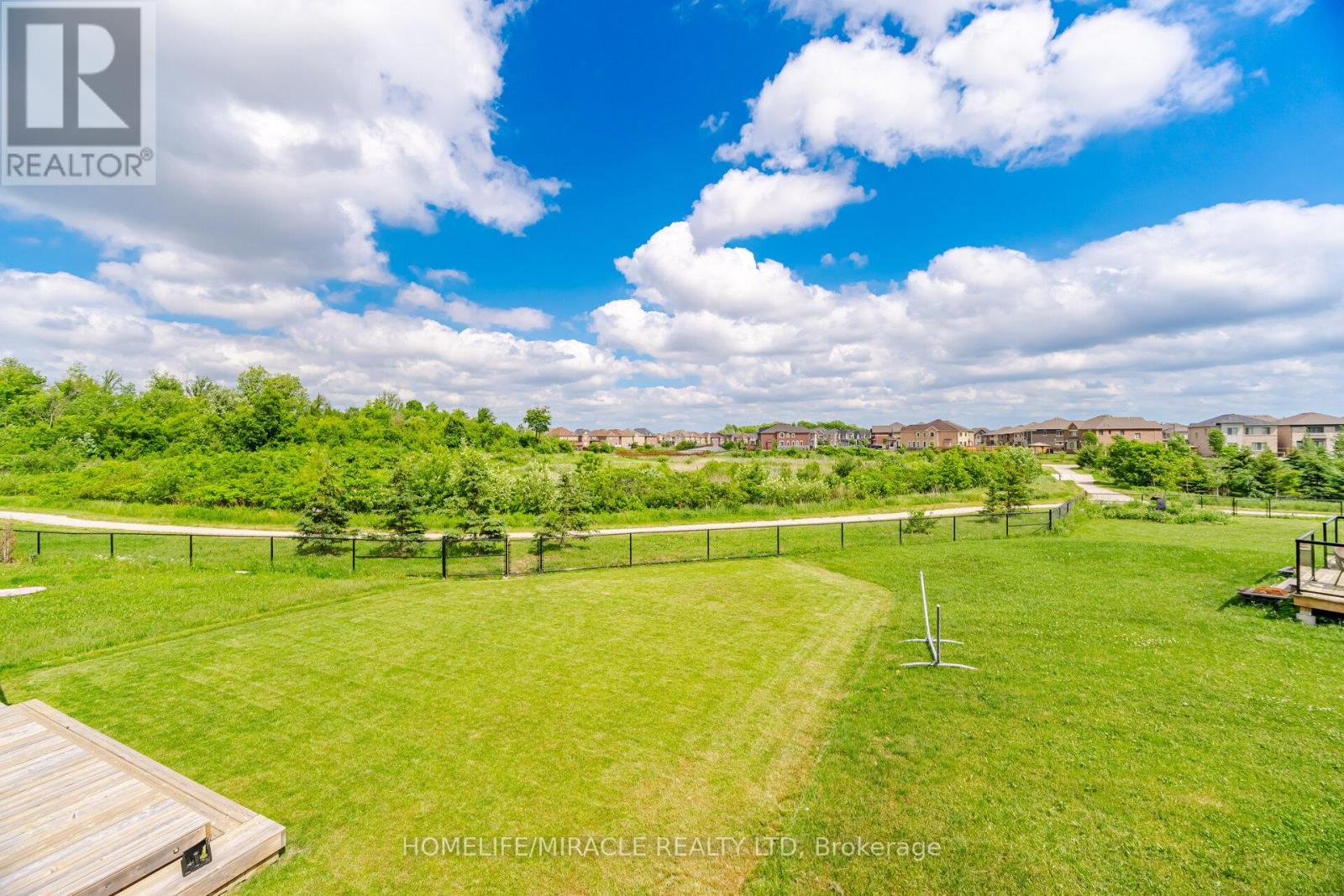 94 Mincing Trail, Brampton, Ontario  L7A 4S9 - Photo 37 - W13433660
