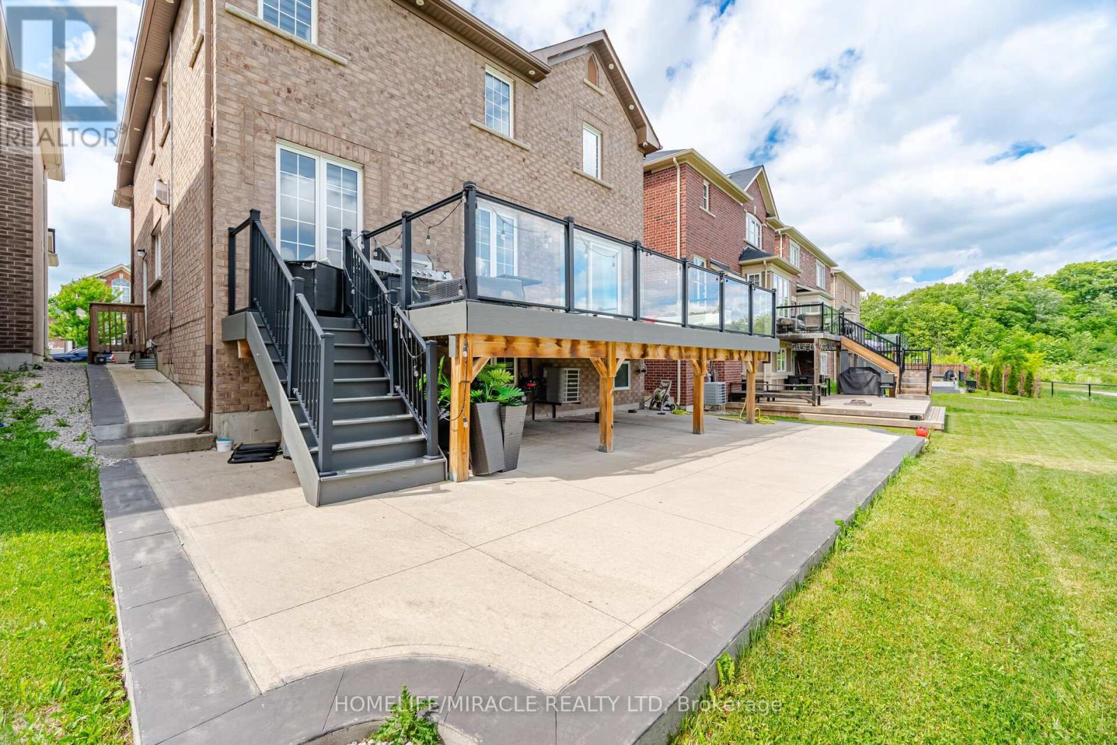 94 Mincing Trail, Brampton, Ontario  L7A 4S9 - Photo 40 - W13433660