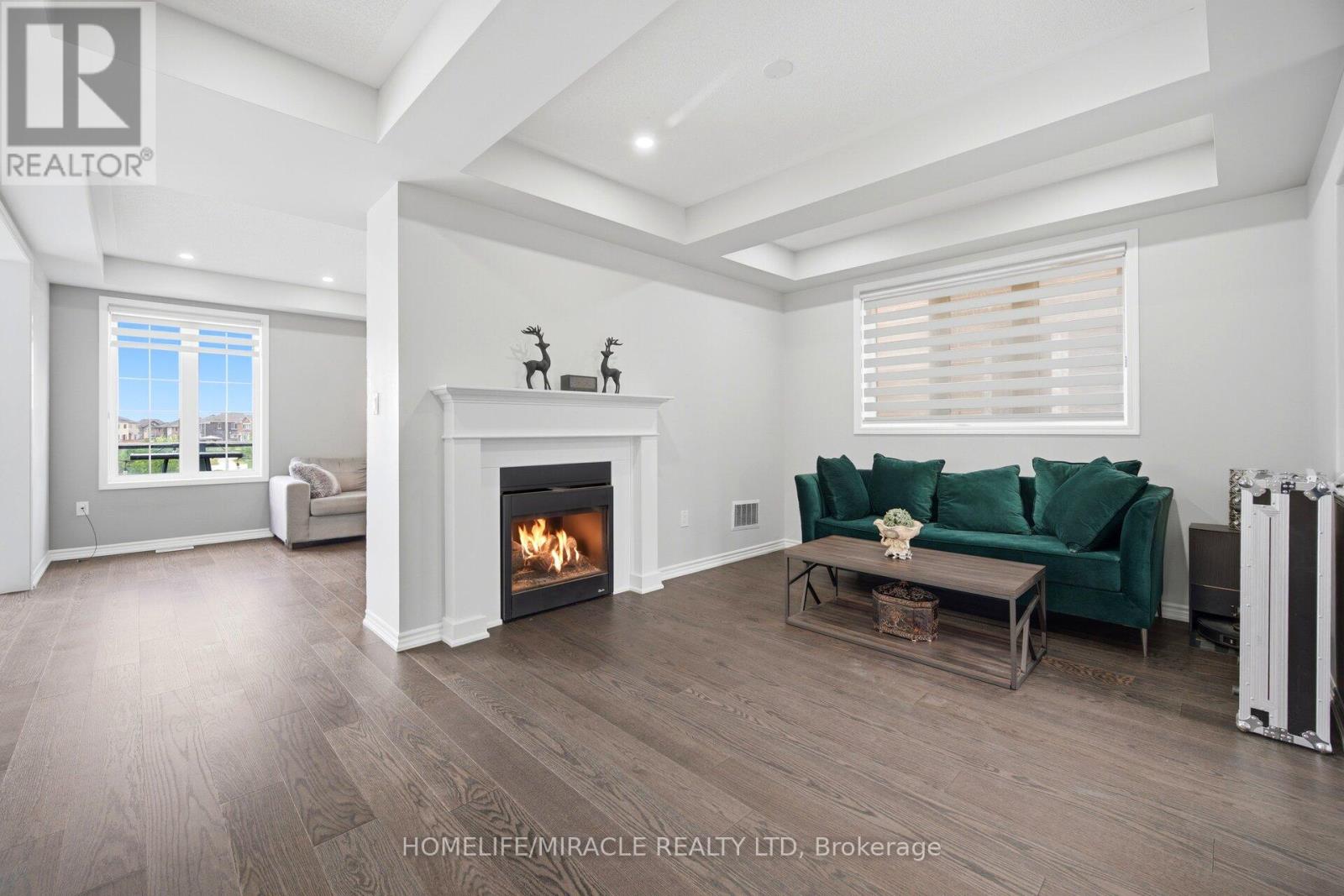 94 Mincing Trail, Brampton, Ontario  L7A 4S9 - Photo 6 - W13433660