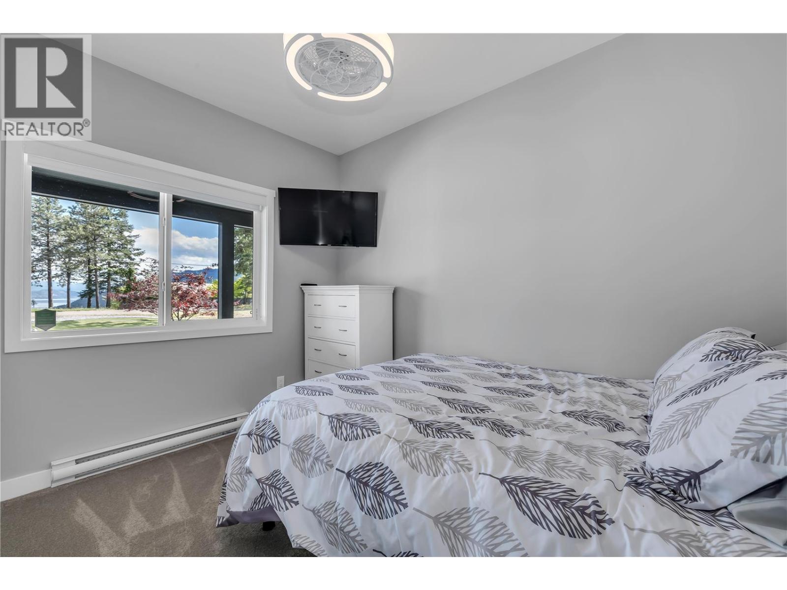 7210 Dunwaters Road, Kelowna, British Columbia  V1Z 3W5 - Photo 33 - 10390559