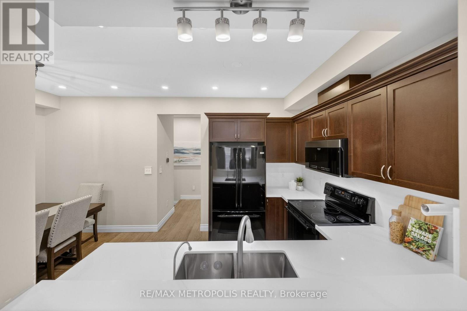 4 Cole Street, Hamilton, Ontario  L8B 0R2 - Photo 22 - X13433494