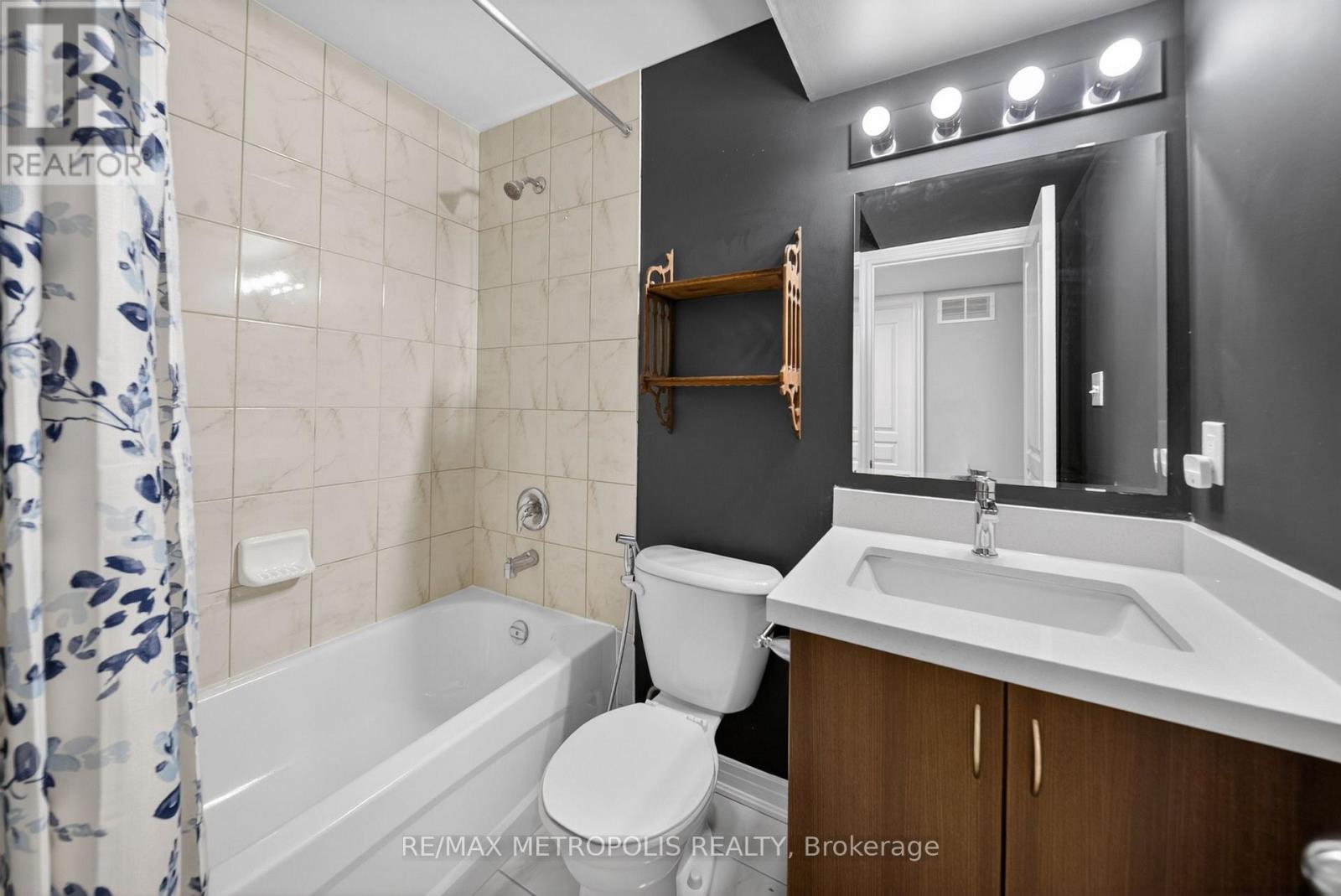 4 Cole Street, Hamilton, Ontario  L8B 0R2 - Photo 36 - X13433494