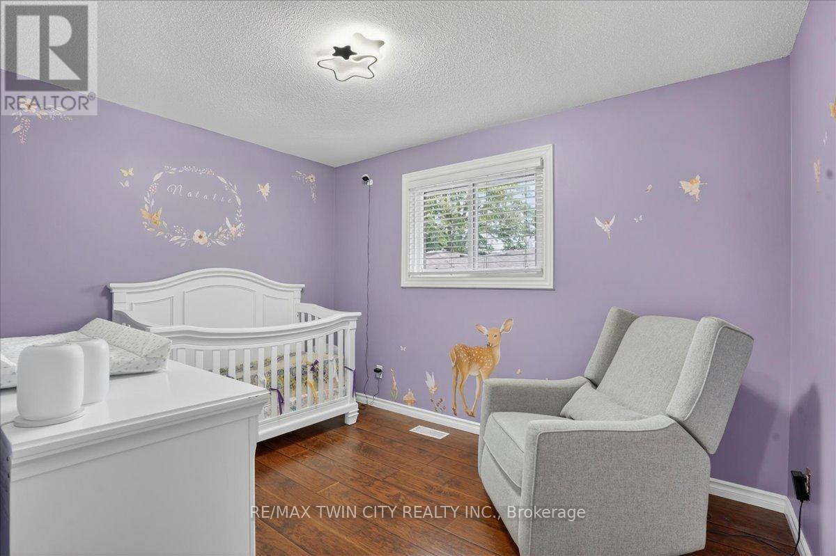 131 Carlyle Drive, Kitchener, Ontario  N2P 1V9 - Photo 24 - X13433508