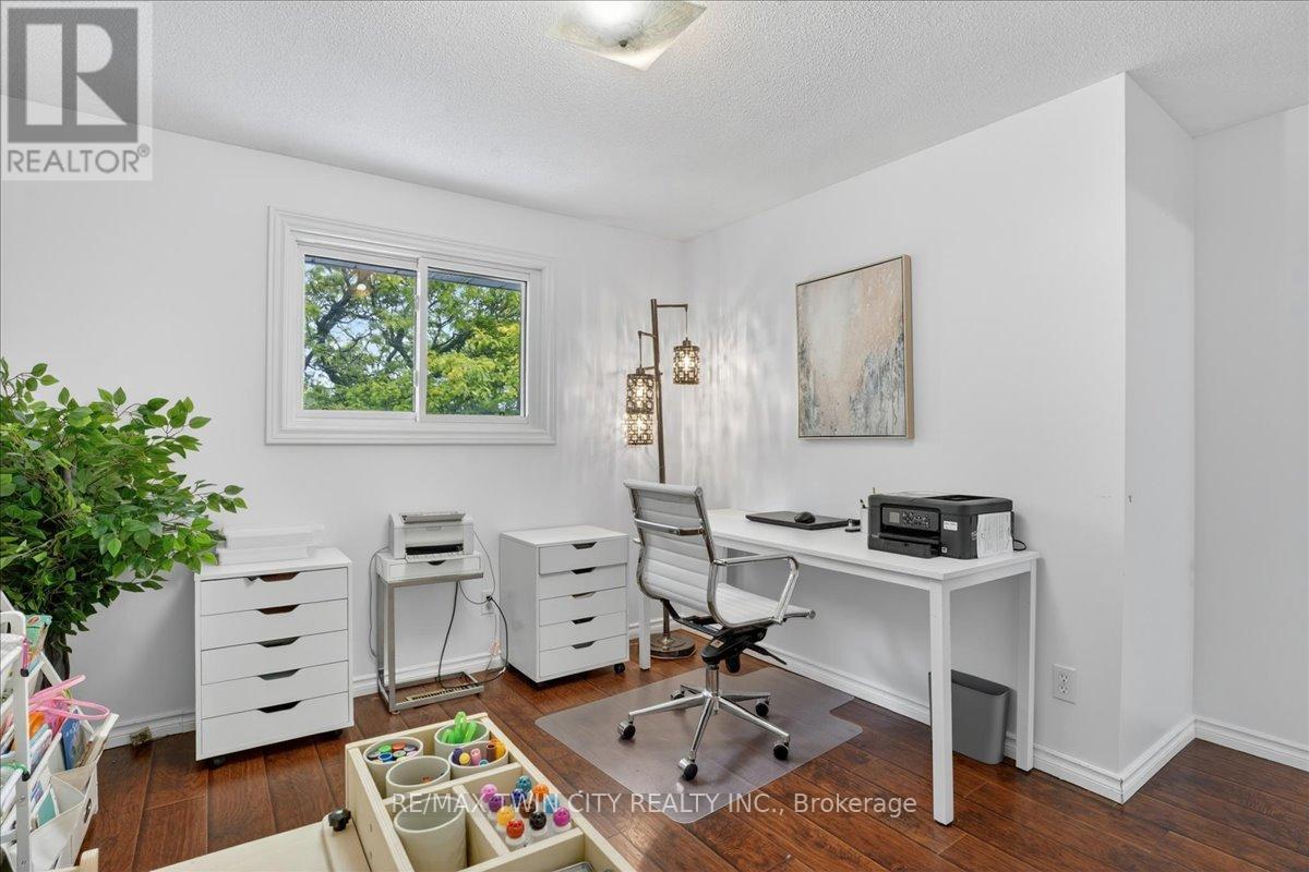 131 Carlyle Drive, Kitchener, Ontario  N2P 1V9 - Photo 28 - X13433508