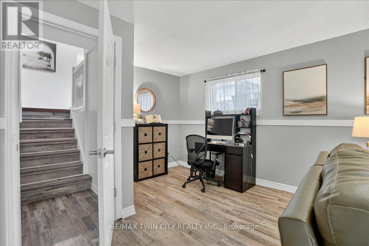 131 Carlyle Drive, Kitchener, Ontario  N2P 1V9 - Photo 30 - X13433508