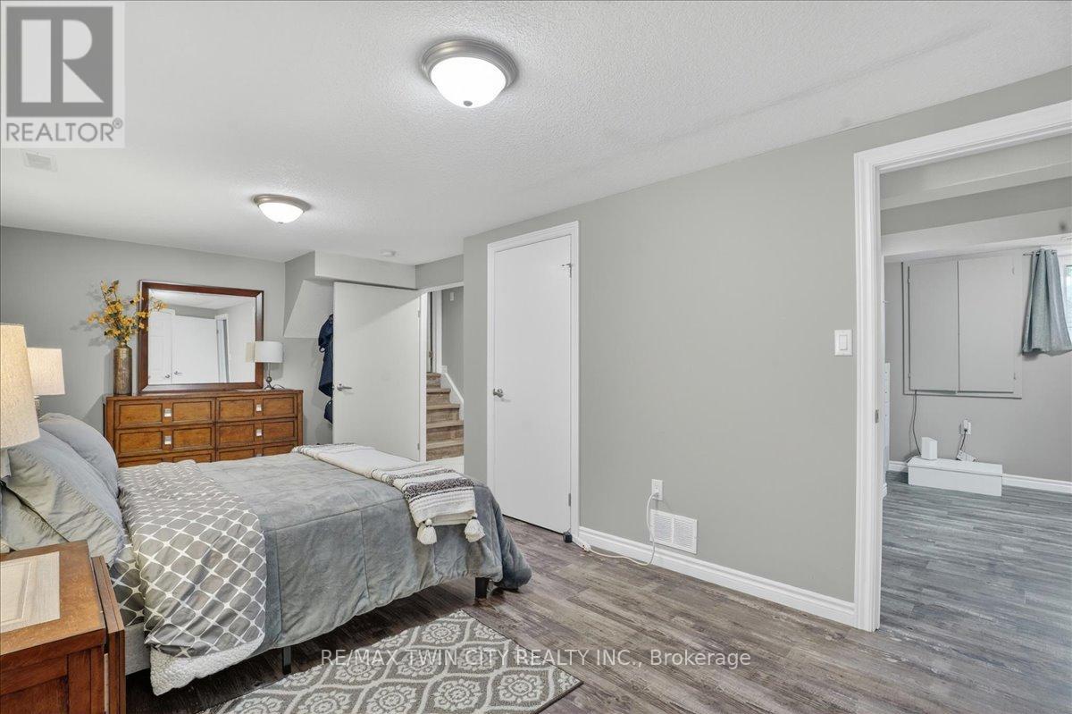 131 Carlyle Drive, Kitchener, Ontario  N2P 1V9 - Photo 39 - X13433508