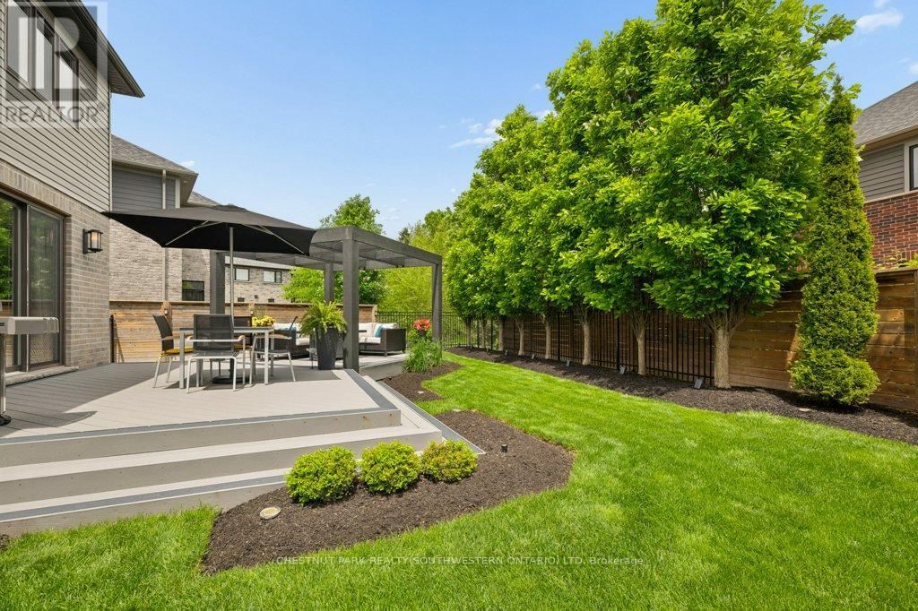 518 Preakness Street, Waterloo, Ontario  N2K 0C1 - Photo 40 - X13433564