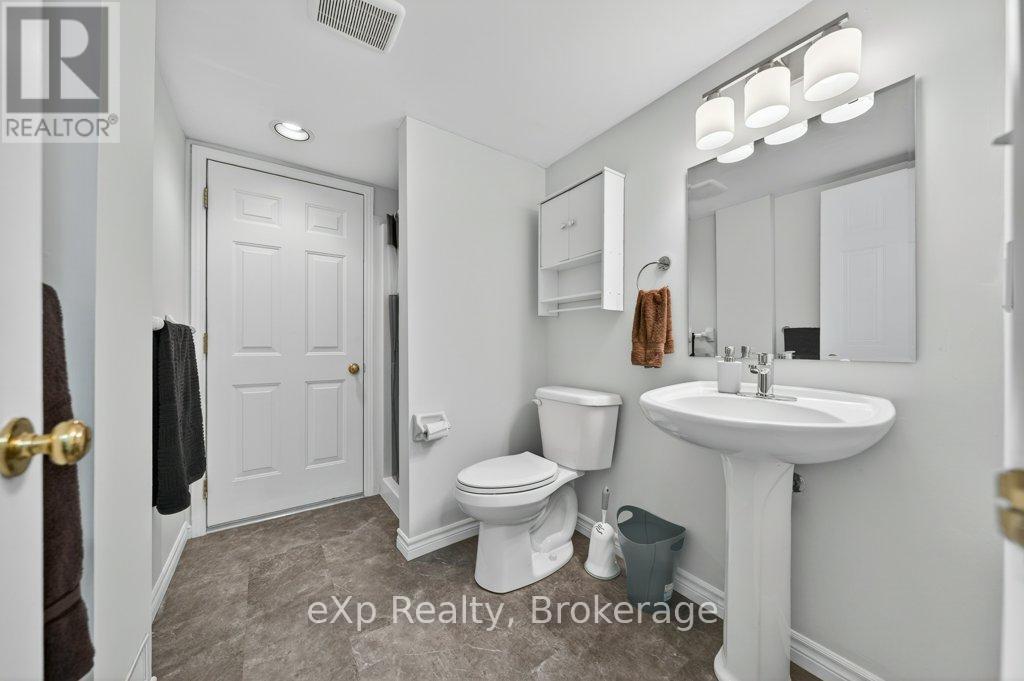 44 - 35 Roehampton Crescent, Guelph, Ontario  N1L 1M8 - Photo 36 - X13428952