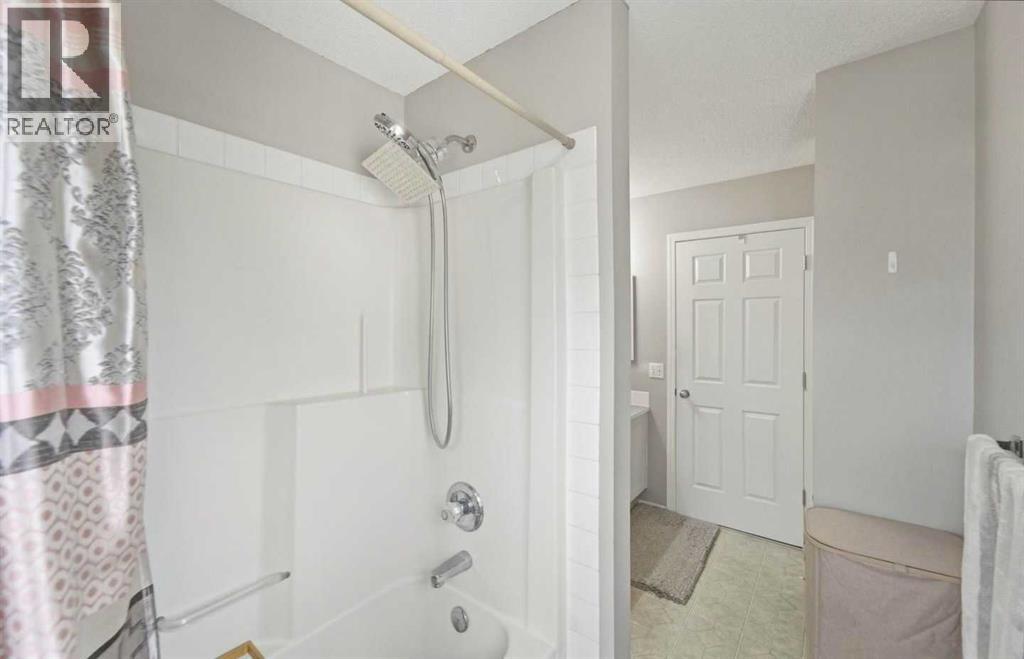 235 Citadel Meadow Bay NW, Calgary, Alberta  T3G 4Z4 - Photo 33 - A2320292