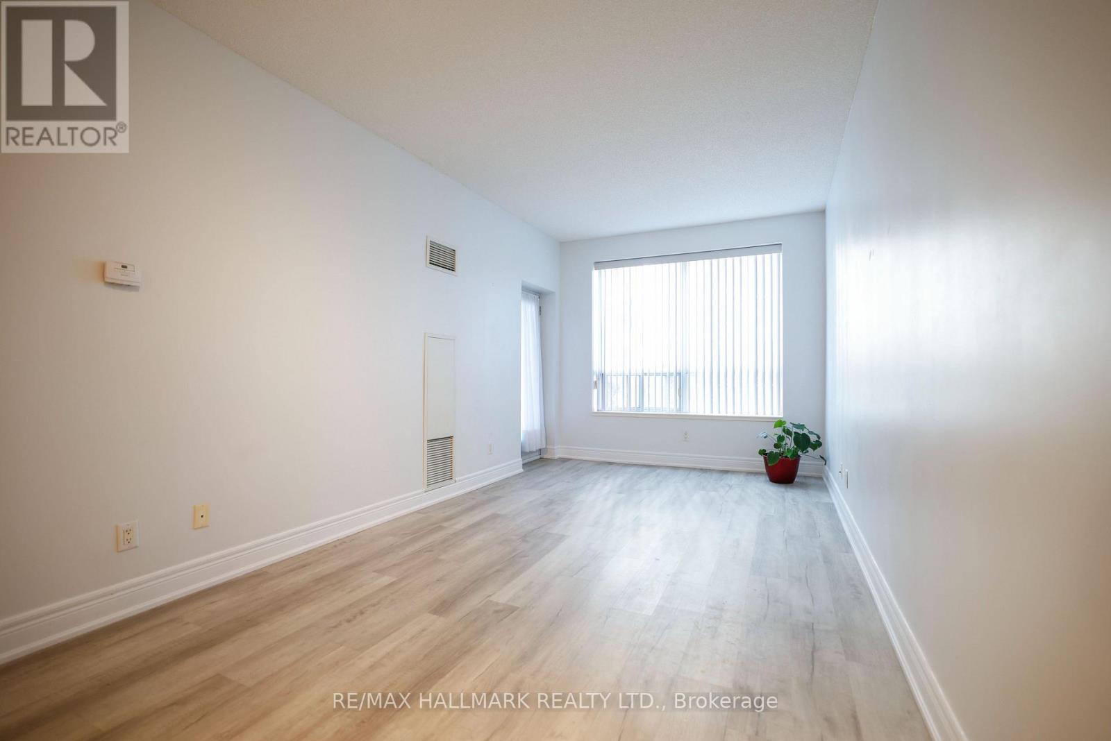 112 - 62 Suncrest Boulevard, Markham, Ontario  L3T 7Y6 - Photo 10 - N13431034