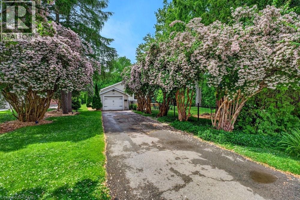 52 ORCHARD Drive, Ancaster, Ontario