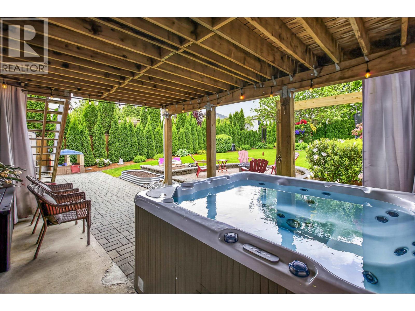 23239 116a Avenue, Maple Ridge, British Columbia  V2X 2K5 - Photo 36 - R3135054