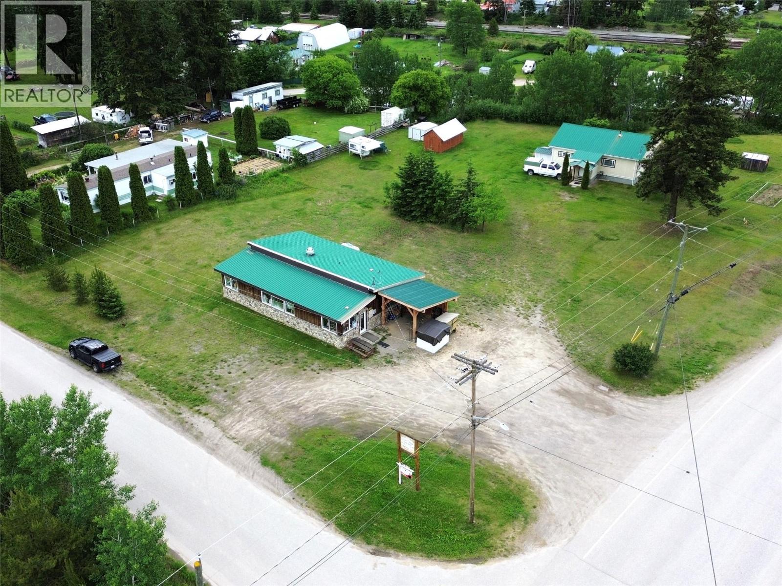124 Vavenby Bridge Road, Vavenby, British Columbia  V0E 1N0 - Photo 12 - 10390731
