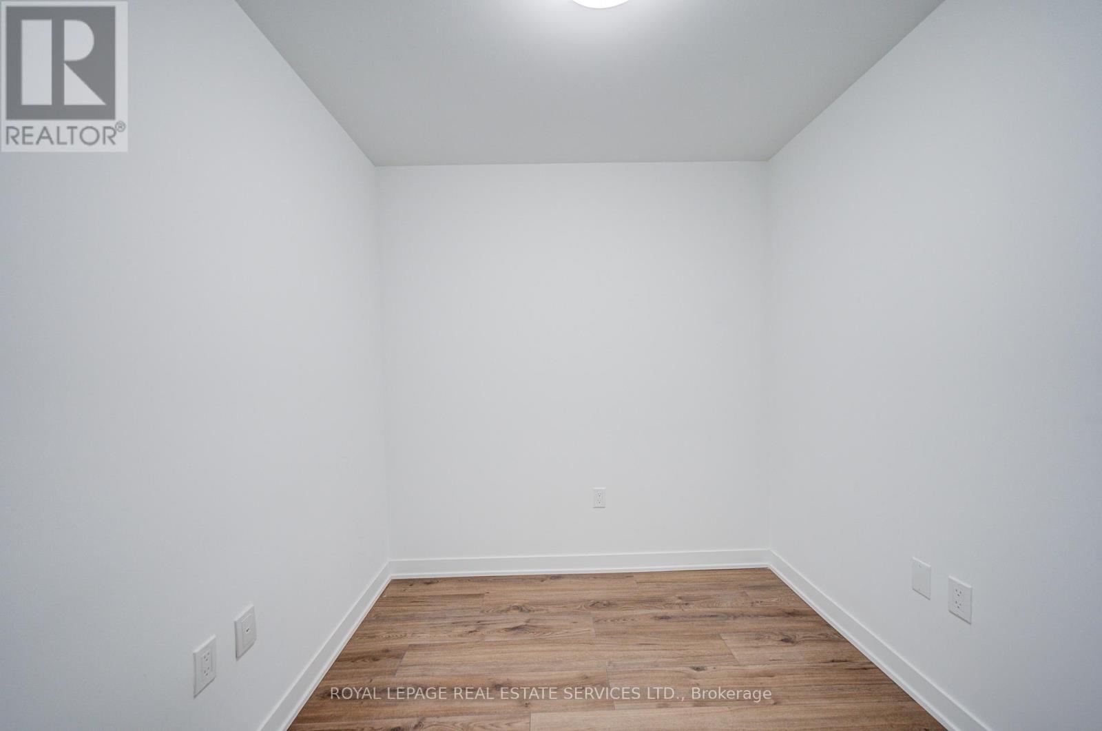 822 - 395 Dundas Street W, Oakville, Ontario  L6M 5R8 - Photo 11 - W13427716