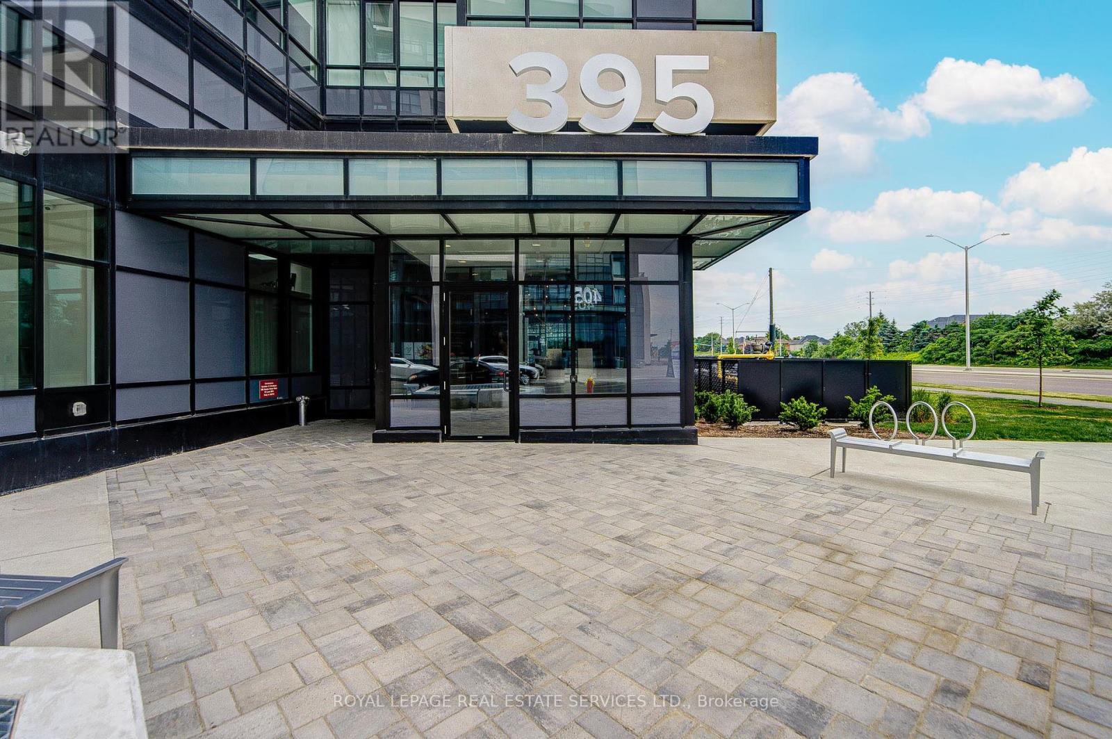 822 - 395 Dundas Street W, Oakville, Ontario  L6M 5R8 - Photo 12 - W13427716