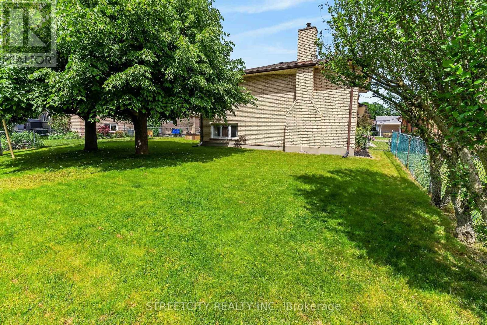 5 Mc Larty Drive, St. Thomas, Ontario  N5R 5J7 - Photo 41 - X13424736