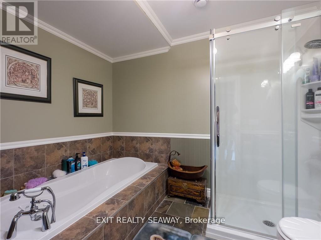 400 Lynwood Drive, Cornwall, Ontario  K6H 5H3 - Photo 17 - X13433832