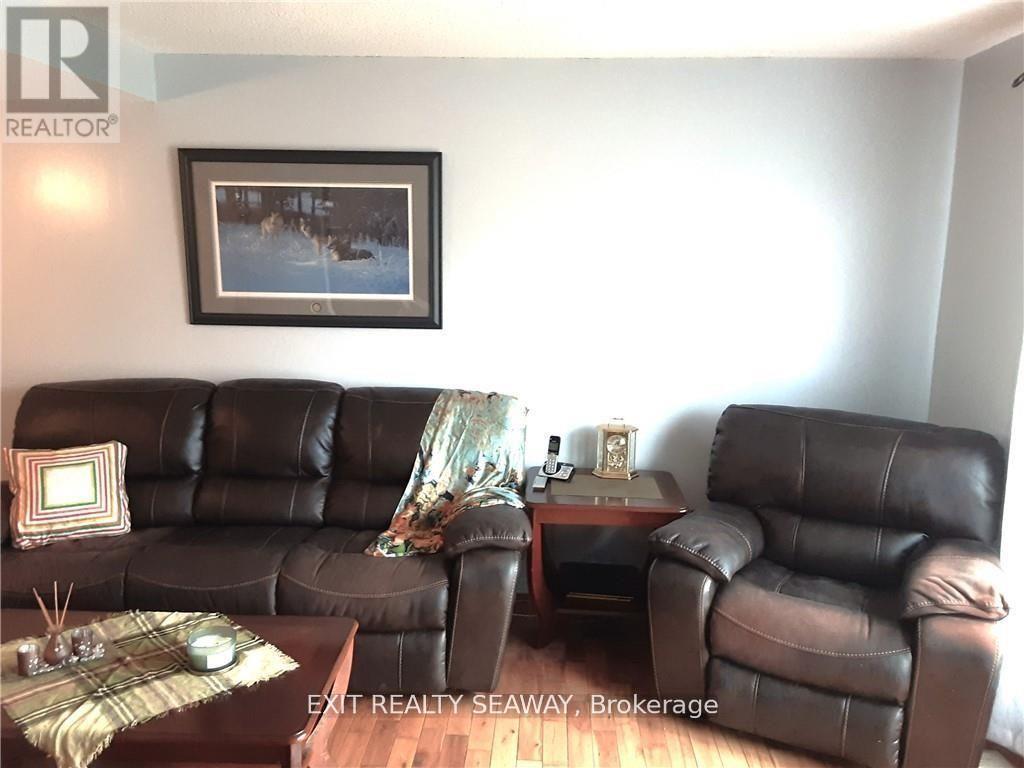400 Lynwood Drive, Cornwall, Ontario  K6H 5H3 - Photo 6 - X13433832