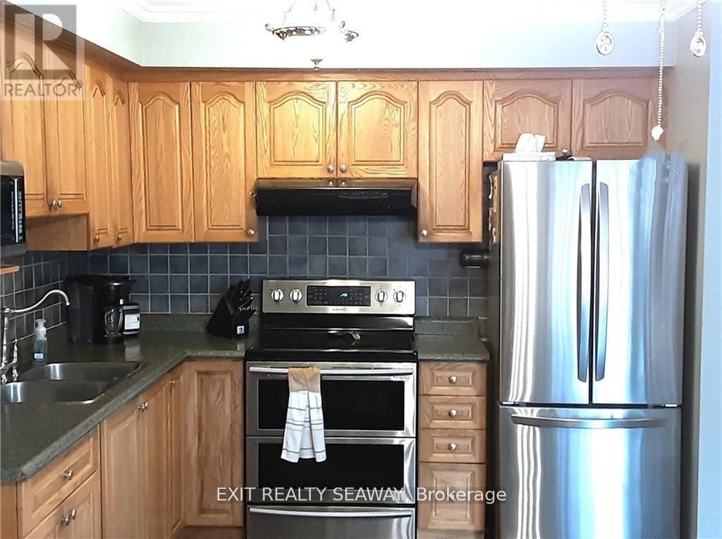 400 Lynwood Drive, Cornwall, Ontario  K6H 5H3 - Photo 9 - X13433832
