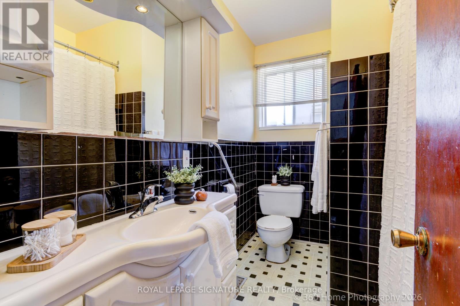 34 Rowatson Road, Toronto, Ontario  M1E 1K1 - Photo 11 - E13433712