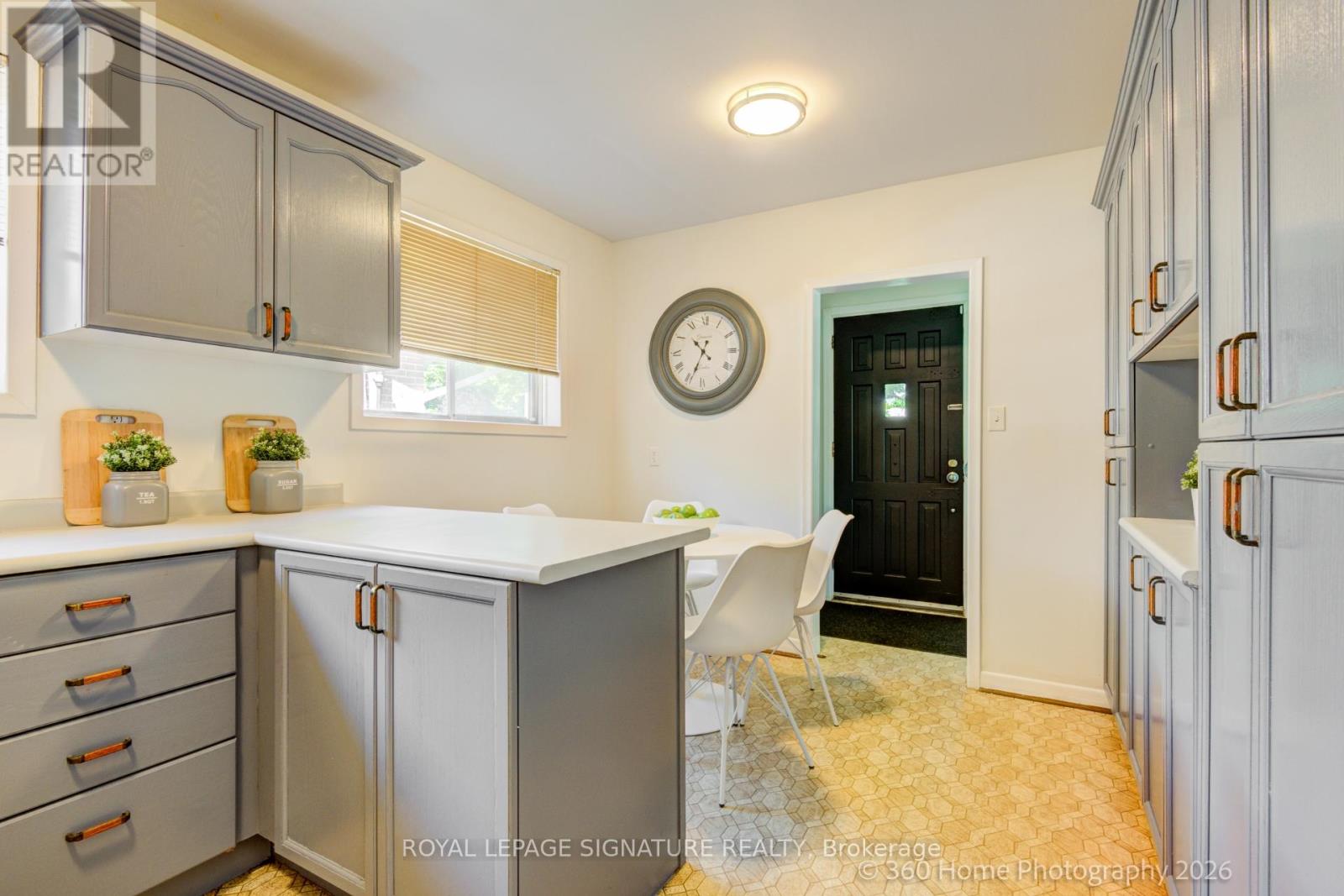 34 Rowatson Road, Toronto, Ontario  M1E 1K1 - Photo 8 - E13433712