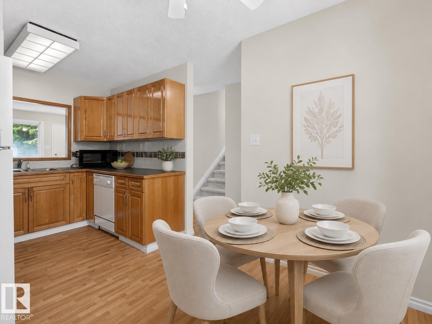 1107 62 St NW, Edmonton, Alberta  T6L 2H7 - Photo 4 - E4493140