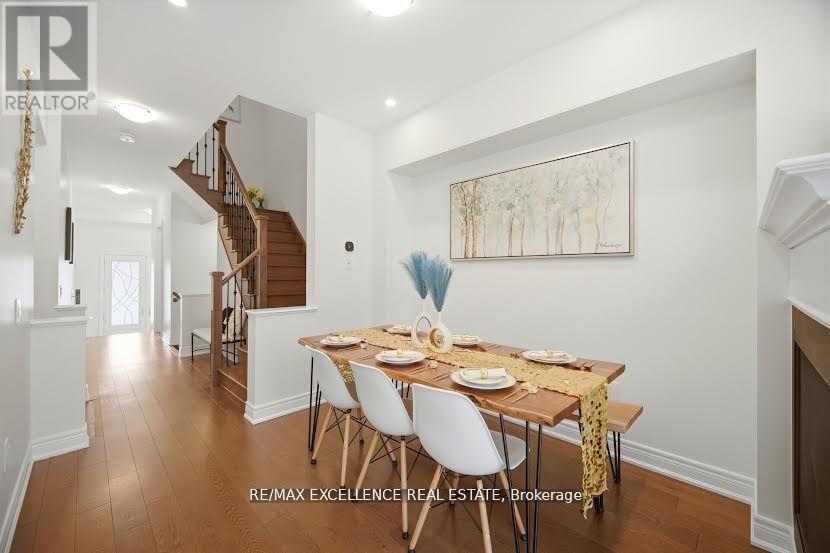 67 Drizzel Crescent, Richmond Hill, Ontario  L4E 1G8 - Photo 8 - N13433838
