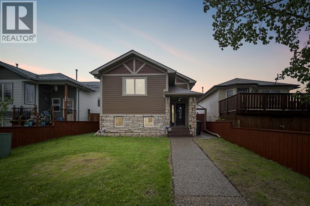 280 Diefenbaker Drive, fort mcmurray, Alberta