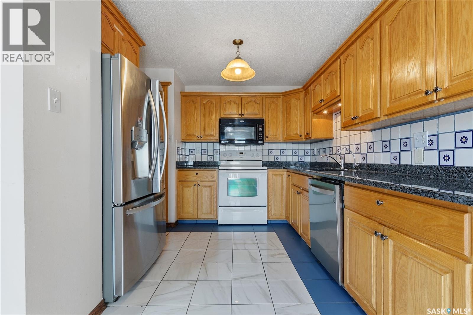 986 Rowell Crescent N, Regina, Saskatchewan  S4X 2A6 - Photo 7 - SK039050