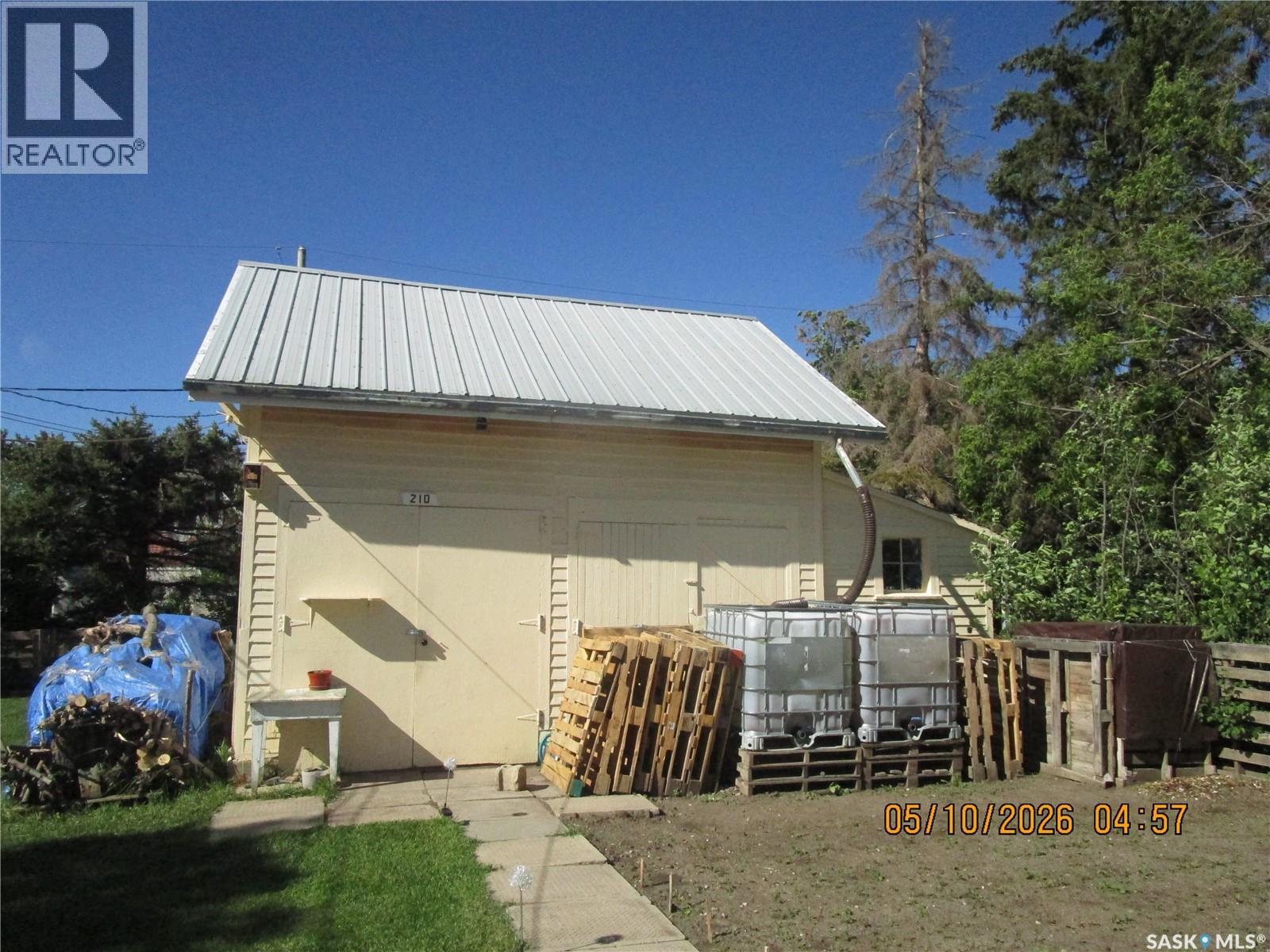 210 7th Avenue W, Assiniboia, Saskatchewan S0H 0B0 - Photo 19 - SK038942