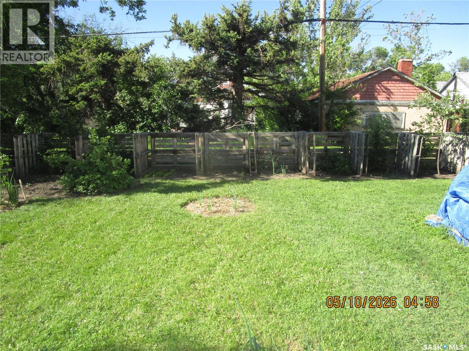 210 7th Avenue W, Assiniboia, Saskatchewan S0H 0B0 - Photo 23 - SK038942