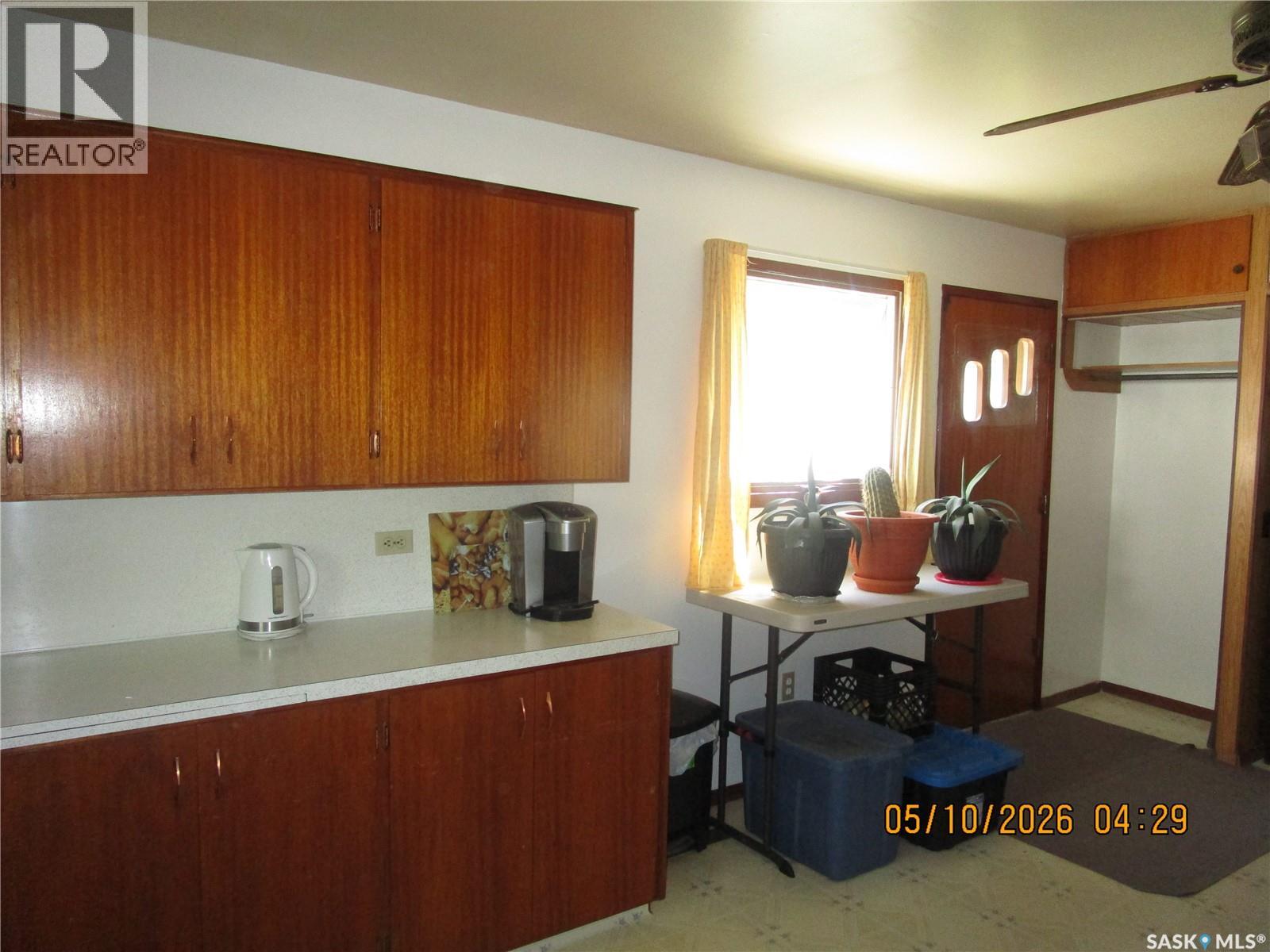 210 7th Avenue W, Assiniboia, Saskatchewan S0H 0B0 - Photo 6 - SK038942